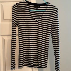Navy striped BR light sweater! EUC!